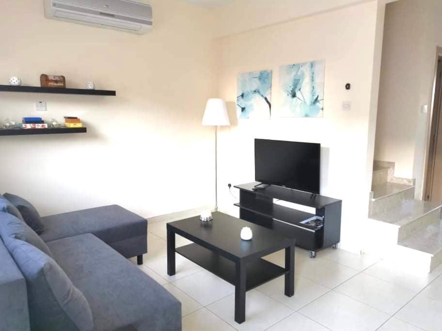 Protaras Ionian Breeze House 10 Minutes Walk From The Beach พาราลิมนี ภายนอก รูปภาพ