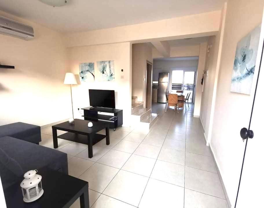 Protaras Ionian Breeze House 10 Minutes Walk From The Beach พาราลิมนี ภายนอก รูปภาพ