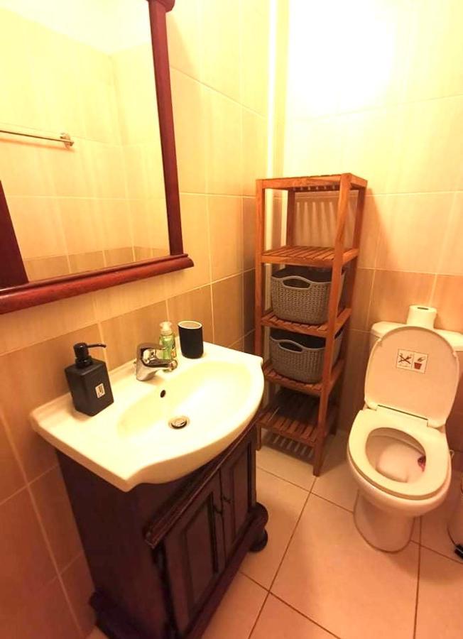 Protaras Ionian Breeze House 10 Minutes Walk From The Beach พาราลิมนี ภายนอก รูปภาพ