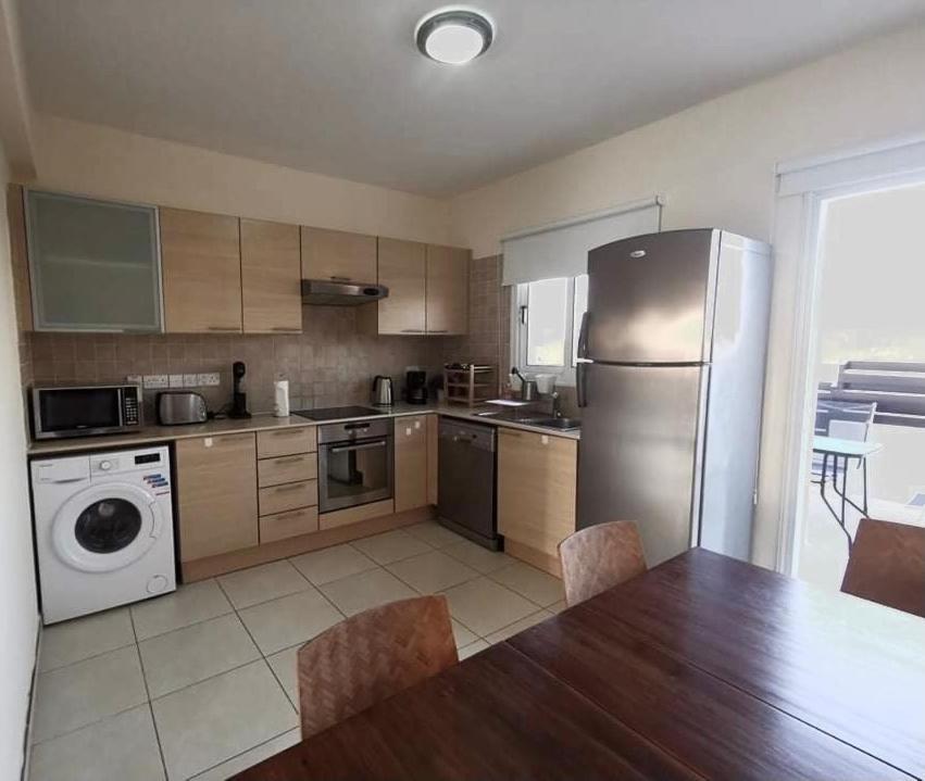Protaras Ionian Breeze House 10 Minutes Walk From The Beach พาราลิมนี ภายนอก รูปภาพ